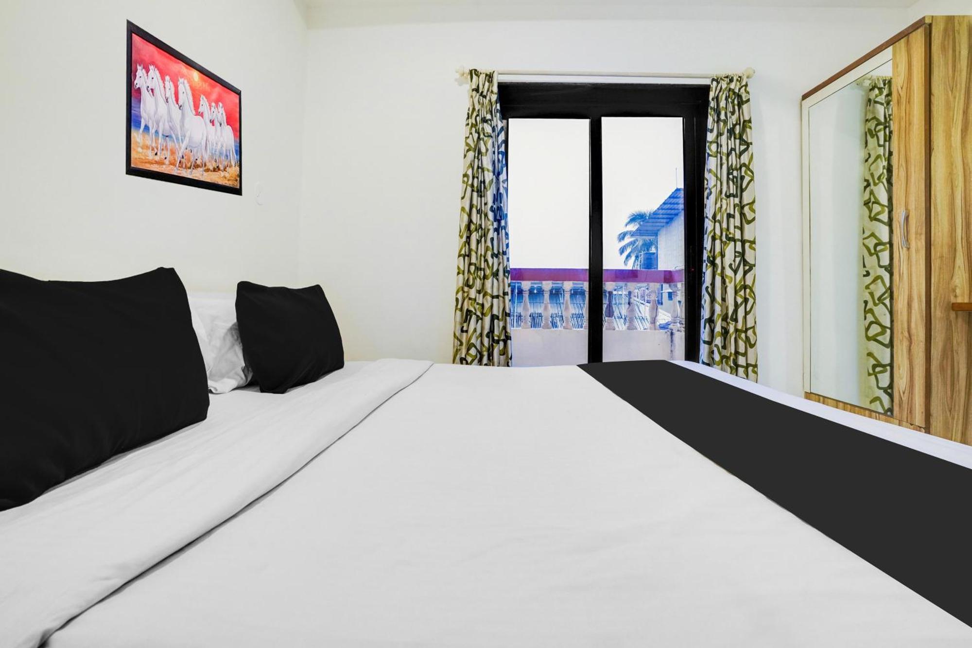 Super Townhouse Calangute - Baga Circle Formerly Park Avenue Esterno foto